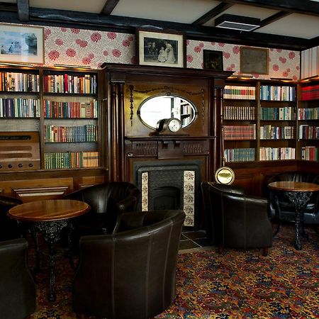 Hotel Bishops Arms Koeping Esterno foto